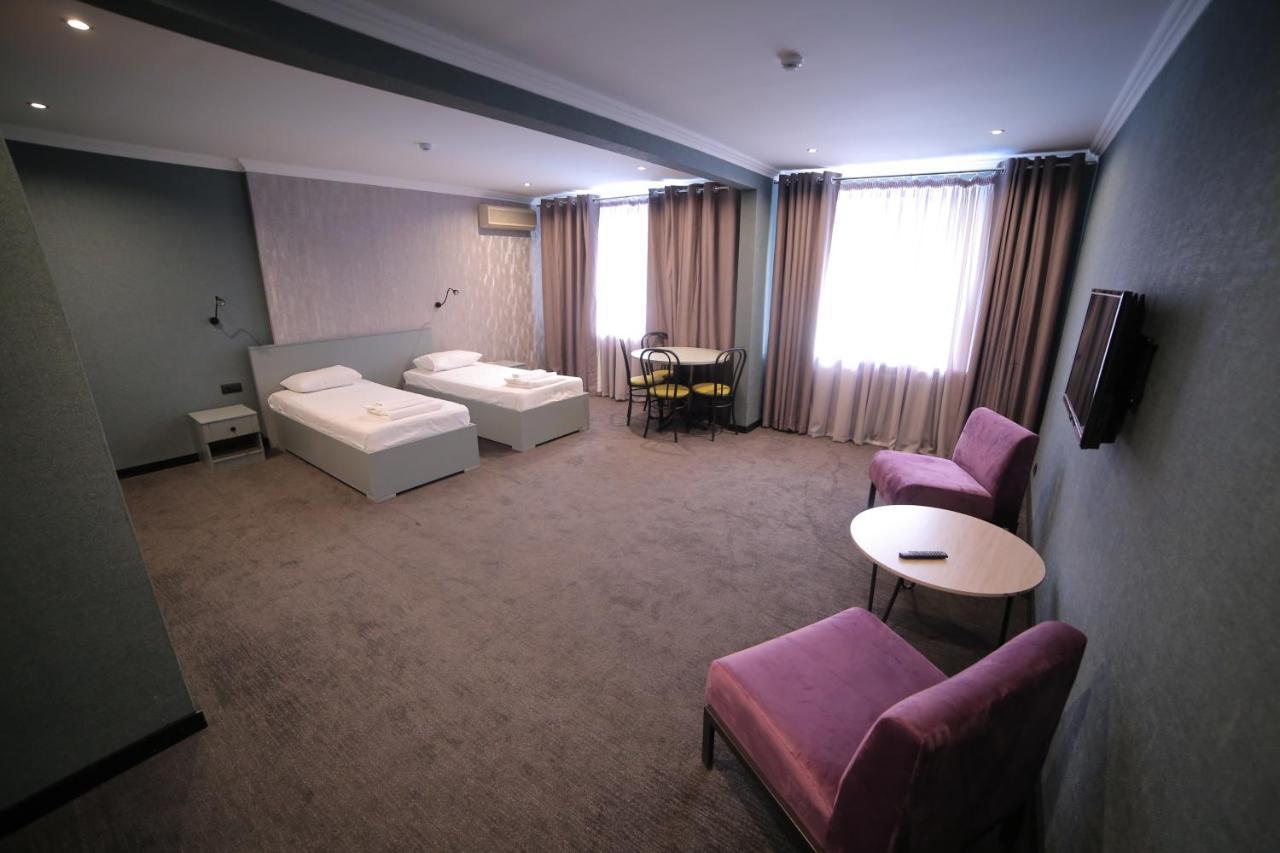 אלמטי Olympica Hotel מראה חיצוני תמונה