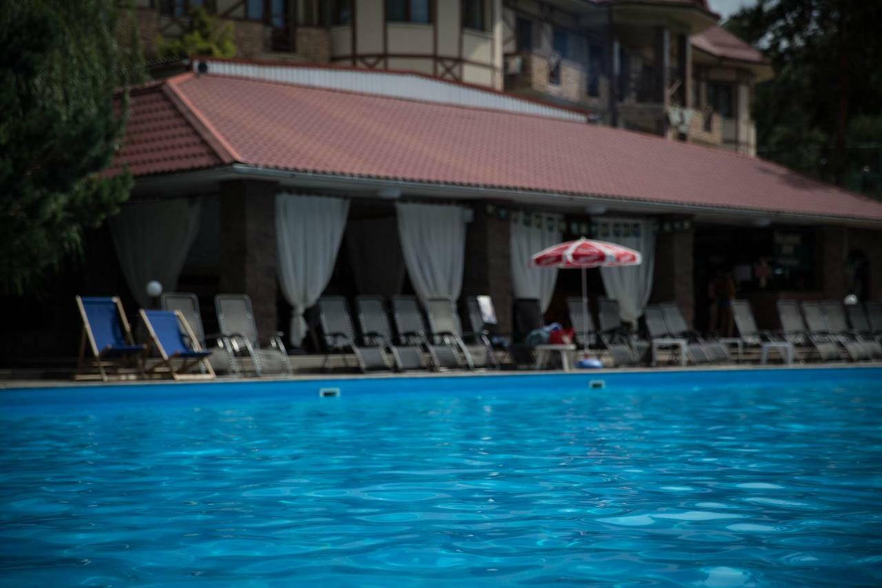 אלמטי Olympica Hotel מראה חיצוני תמונה