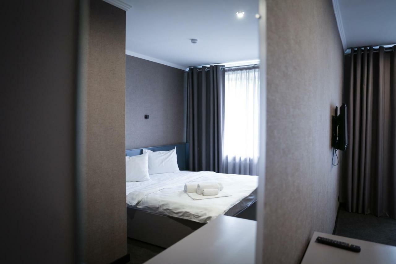 אלמטי Olympica Hotel מראה חיצוני תמונה